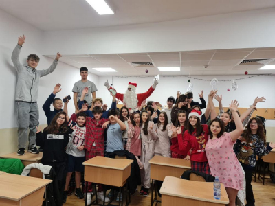 Secret Santa în pijamale, la Școala „Mihail Sadoveanu” (FOTO)