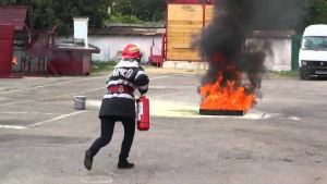 Pompierii gălăţeni, învinşi de vasluieni la concursul de competenţe