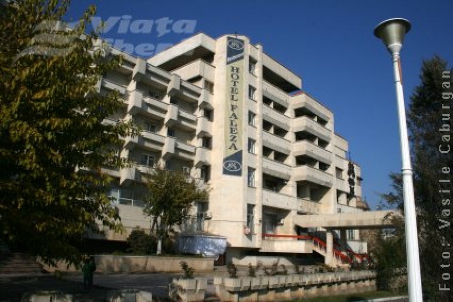 Vega a câştigat Hotelul Faleza