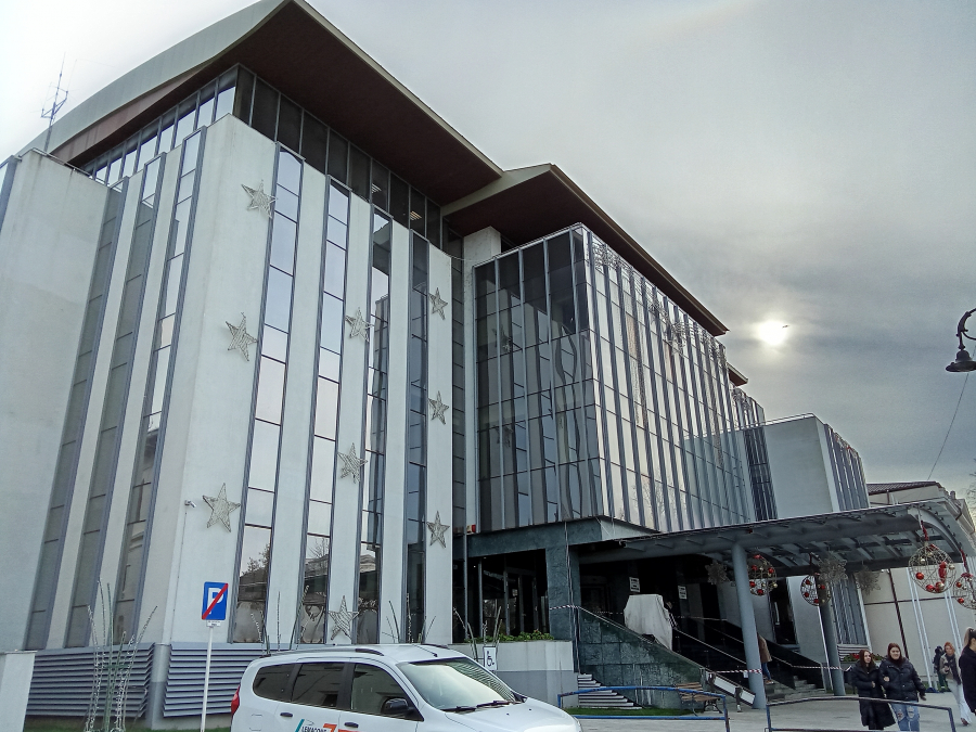 Peste 10.000 de gălățeni, somați să-și plătească dările