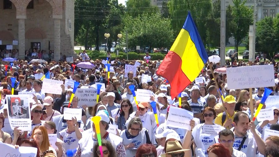 UPDATE. Greva din școli continuă şi marţi