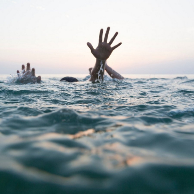 Mine plutitoare la Costinești, oameni înecați la Mamaia. Zi neagră pe litoralul românesc