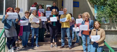 Protest spontan al angajaților de la APM Galați (FOTO)