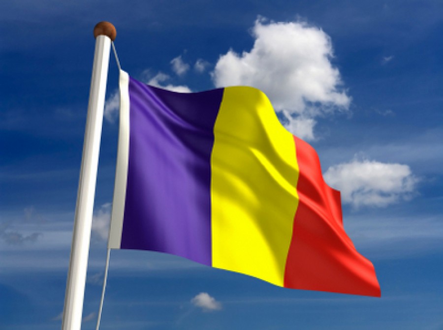 Imnul Naţional, intonat la fix, ceas de ceas, la Prefectură