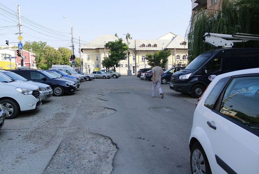 REPORTAJ în zona Băii Comunale. Oamenii cer insistent implicarea autorităţilor (FOTO)