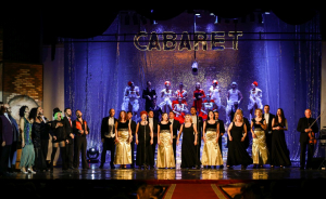 ”Cabaret”, un spectacol jucat cu drag de actori