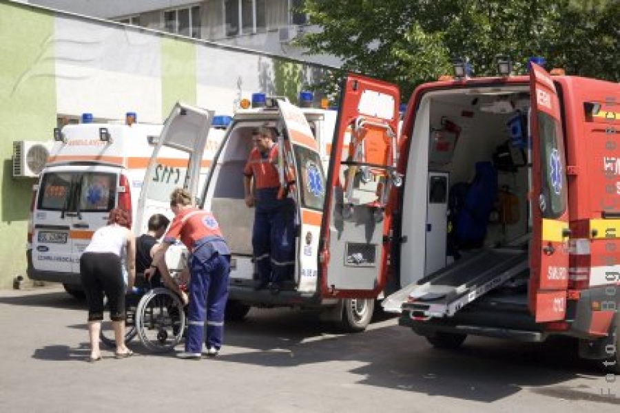 Mai puţine solicitări la Ambulanţă