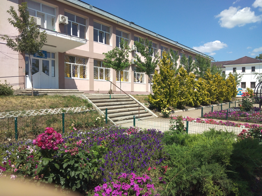 Când va avea liceul din Târgu Bujor sală de sport
