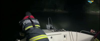 Accident naval pe Dunăre. Doi adulți și un copil, răniți grav după o coliziune