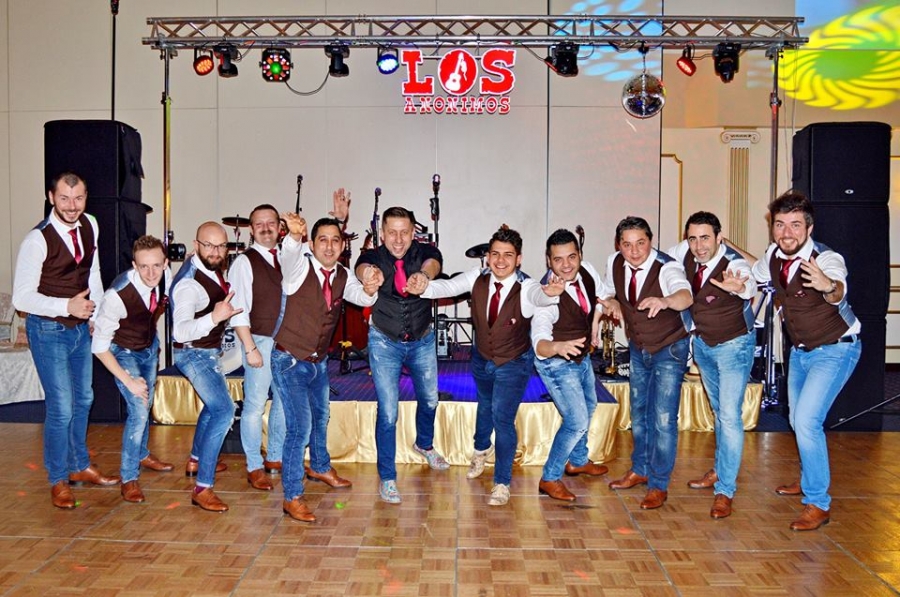 Concert cu o trupă de show