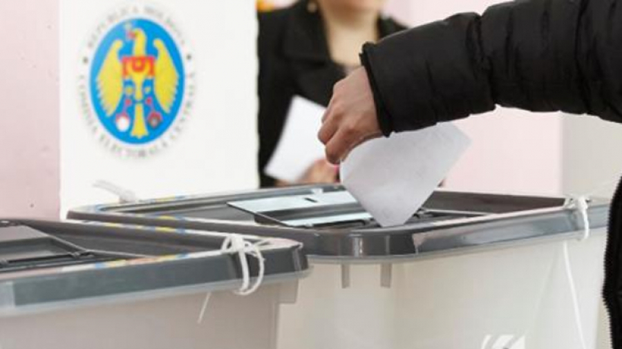 Alegeri anticipate în Republica Moldova. Proeuropenii față în față cu rusofonii și comuniștii