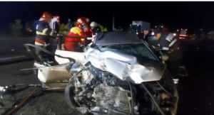 Un şofer a murit după ce a intrat într-un tir (VIDEO)