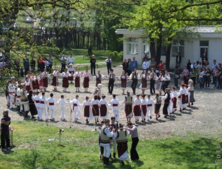 Sânzienele vin la Gârboavele