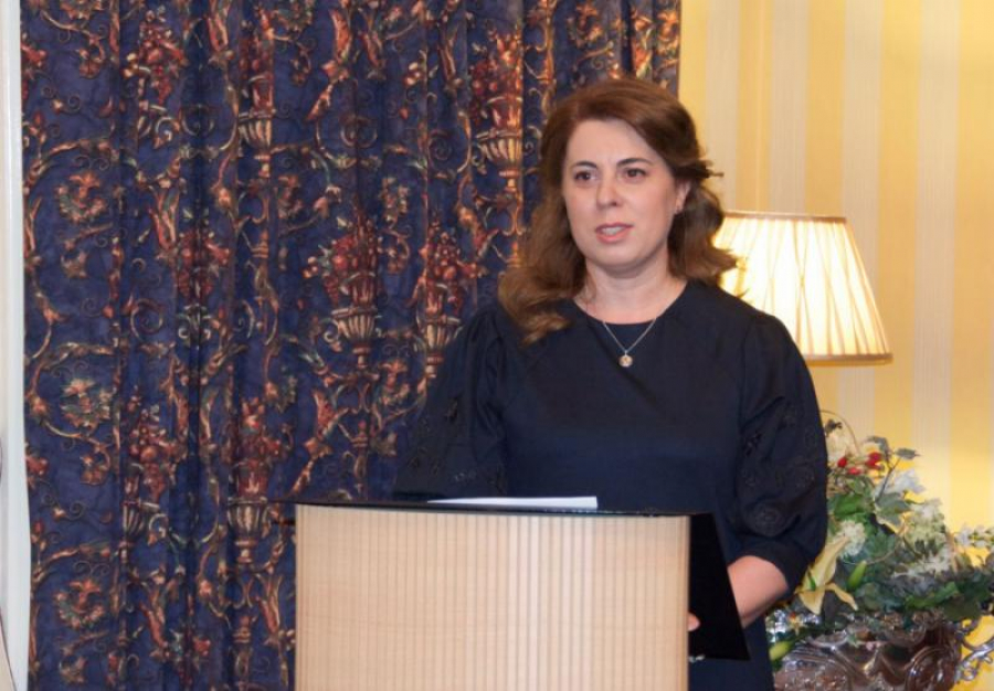 Gălățeanca Diana Stroia, consul onorific al României în Țara Galilor: „Întreaga țară chiar este în doliu!”