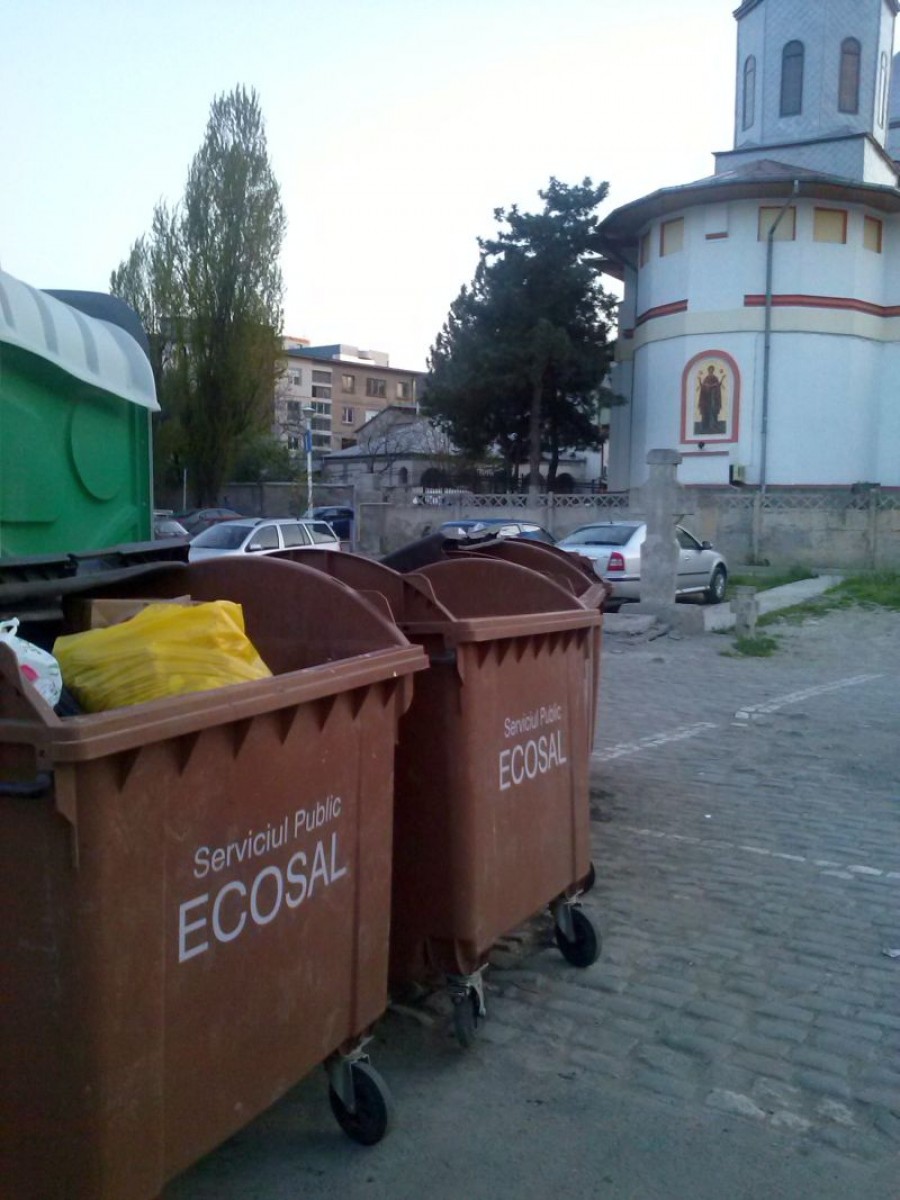 Centrul Galaţiului, în mizerie!