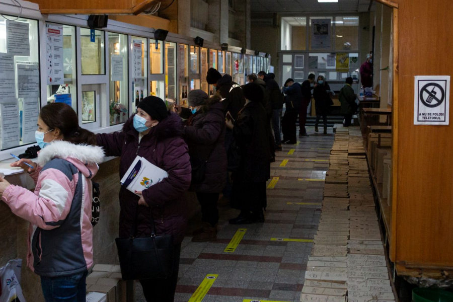 Când se deschide la Taxe şi Impozite