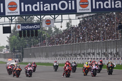 Trei piloți în cursă pentru titlu, la clasa MotoGP