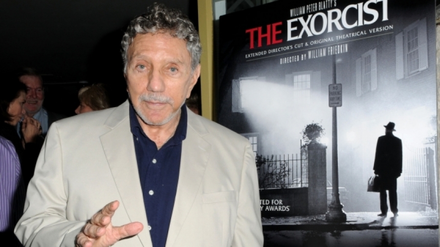 A murit William Peter Blatty, autorul nuvelei ”Exorcistul” și scenarist premiat cu Oscar