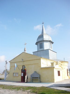 Sfinţită în 1894, Biserica din Bădălan este ameninţată de pânza freatică