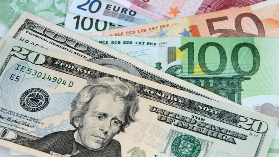 Euro a crescut în 2019 cu 11,5 bani
