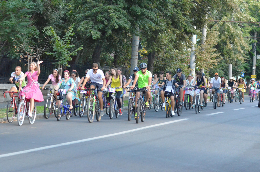 ”Călătorie în timp”, pe biciclete