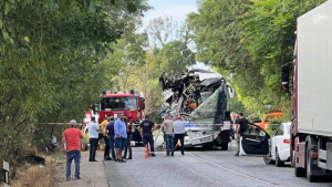 Zece români, pasageri în autocarul implicat în accidentul din Bulgaria, au fost aduși în țară