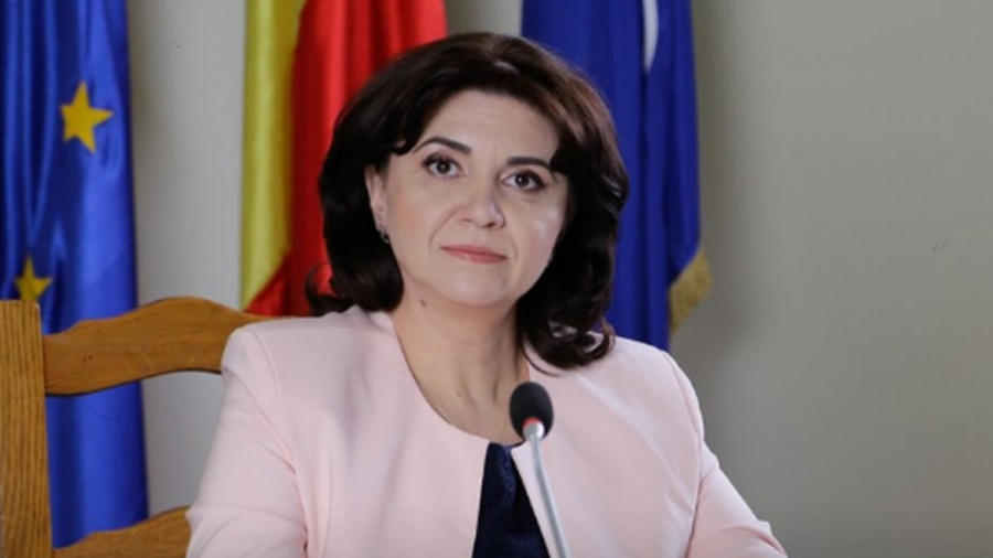 Monica Anisie: Anul şcolar ar putea fi prelungit cu o săptămână