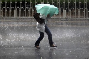 COD GALBEN de ploi, vijelii şi grindină în 16 judeţe din România