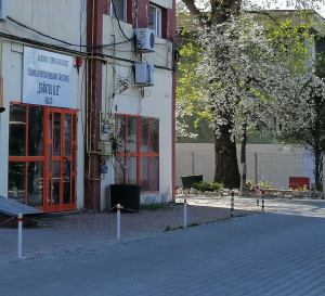Autorizare pentru 66 de persoane, cazare pentru 140