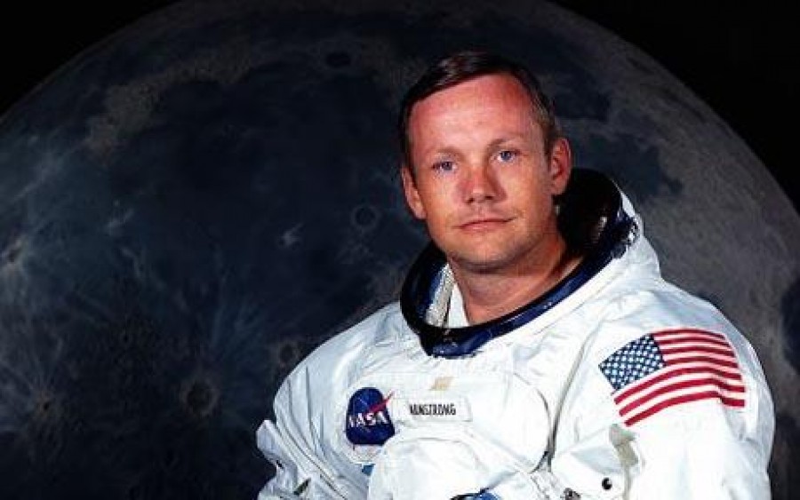 Astronautul Neil Armstrong, primul om care a păşit pe Lună, a murit