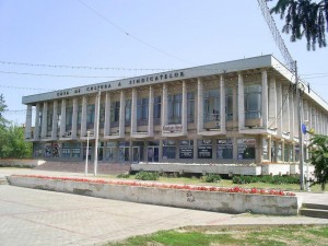 Donaţiile pentru copiii nevoiaşi din Galaţi sunt aşteptate zilnic la Casa de Cultură a Sindicatelor