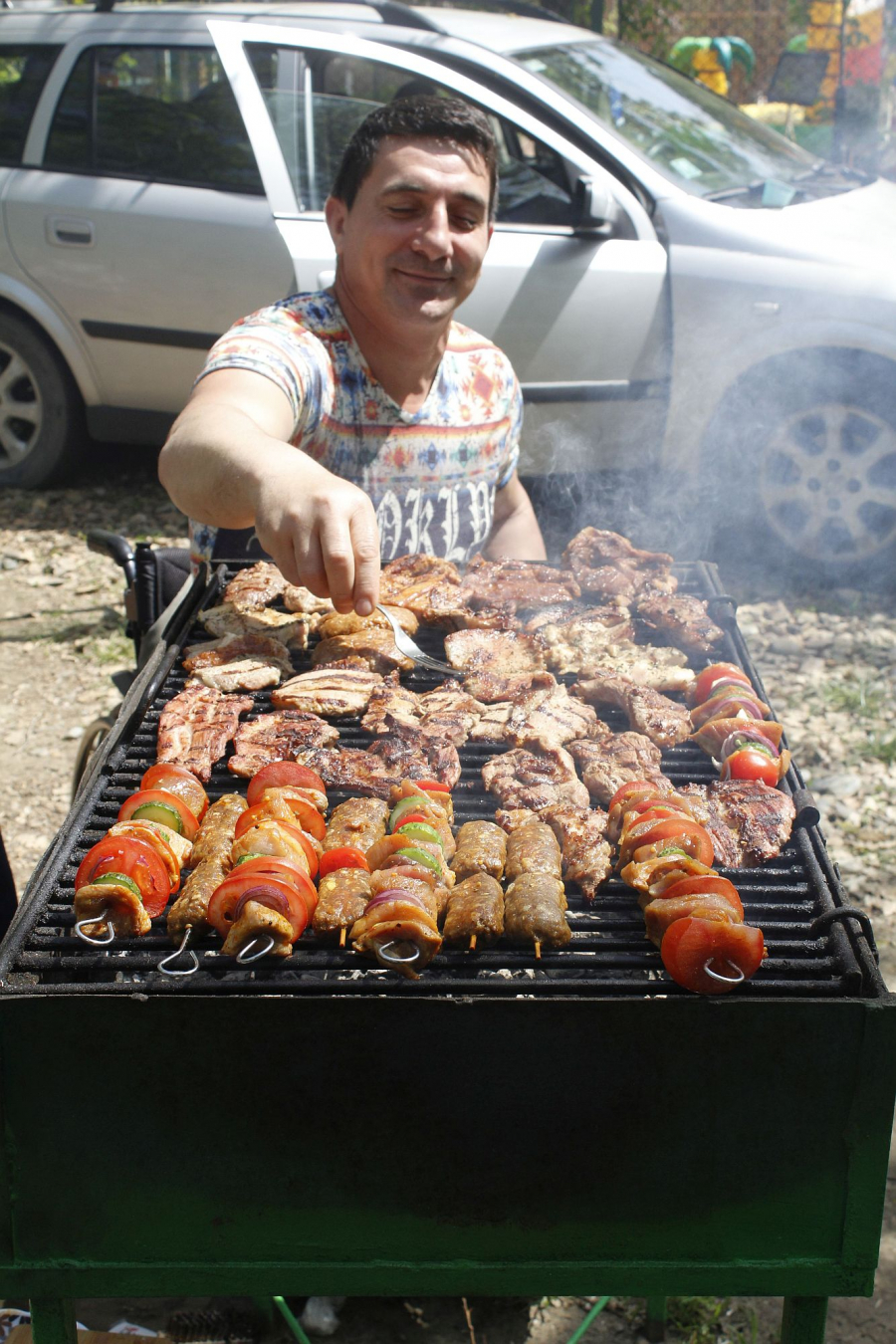 Mii de gălăţeni au sărbătorit ZIUA MUNCII la grătar