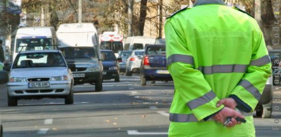Zebrele îi lasă fără permise pe şoferii gălăţeni