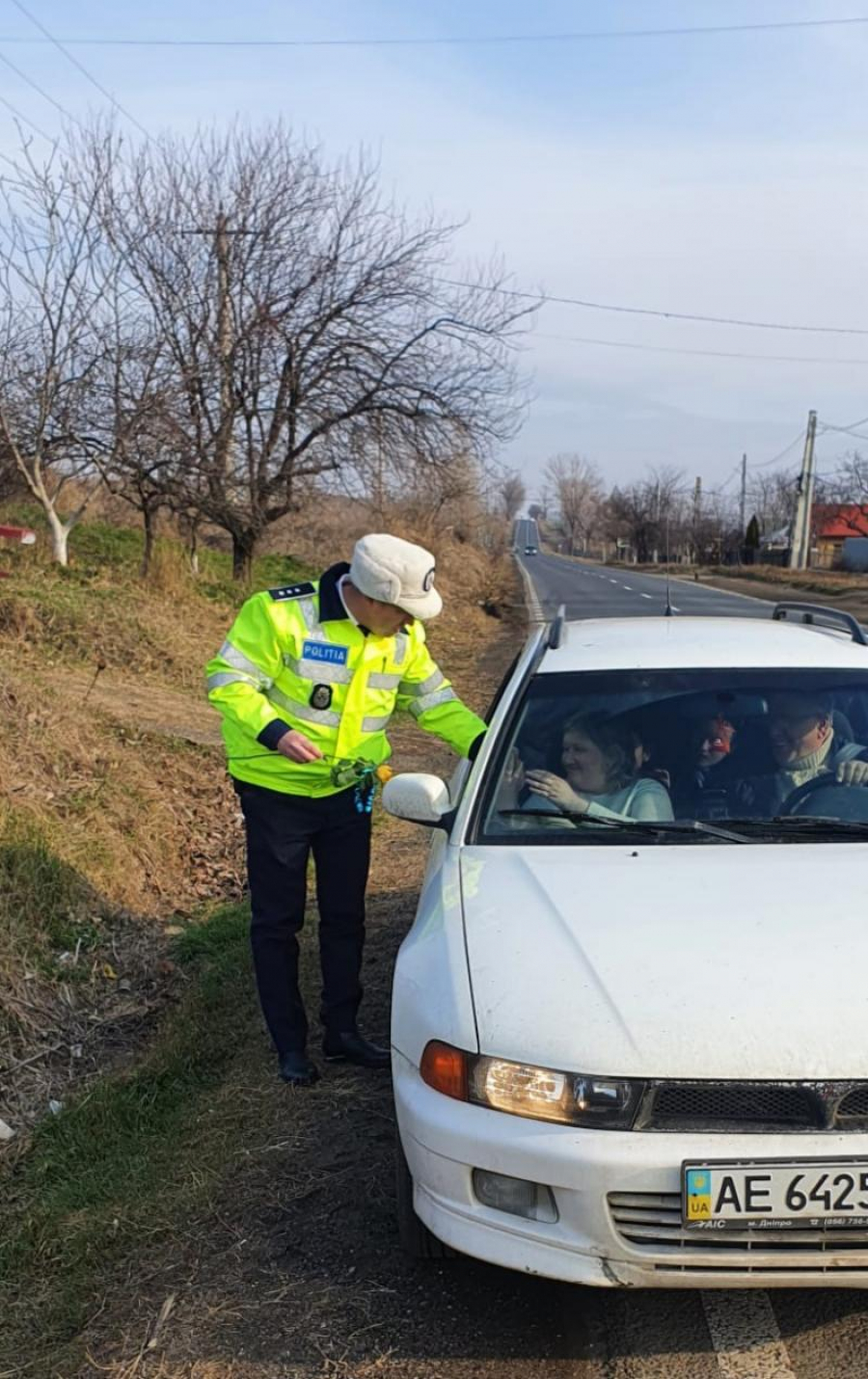 Şoferiţe sancţionate cu flori de 8 Martie (FOTO)