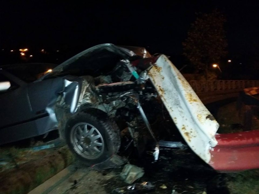 ACCIDENT TERIBIL pe Faleză! Un ŞOFER BEAT şi FĂRĂ PERMIS a rupt parapetul