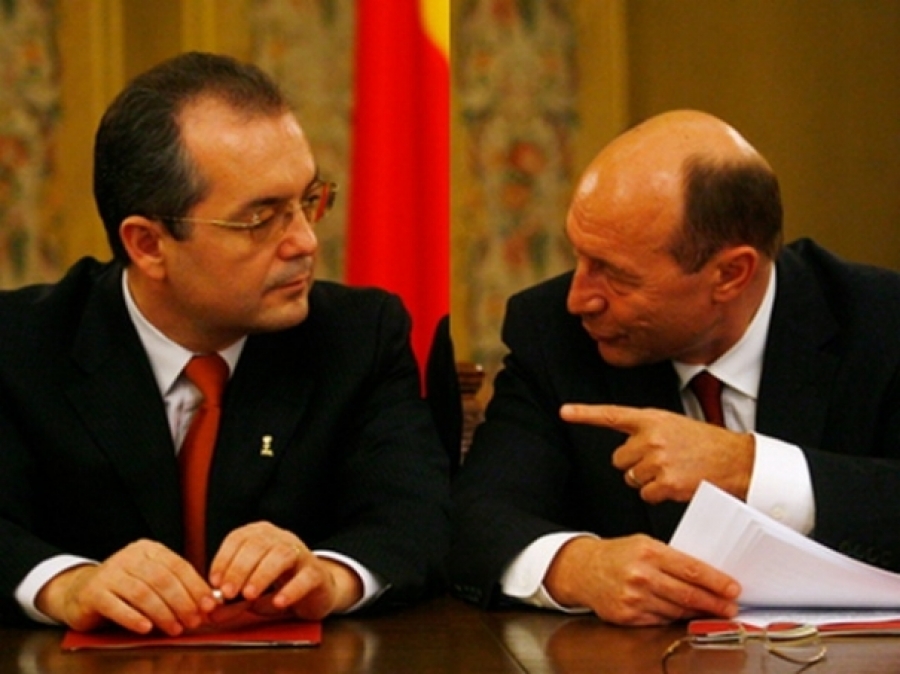 Remanierea va decisă de către Boc şi Băsescu, au stabilit democrat-liberalii
