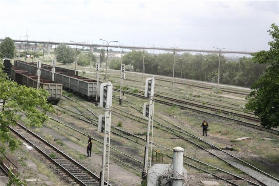 Strada Garofiţiei de lângă ArcelorMittal - Enclava jefuitorilor de cocs şi bruma de speranţă