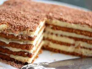 Tort de biscuiți cu cremă de ciocolată. Reţetă de post