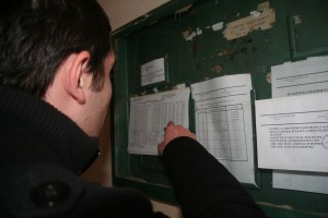 Campanie VL &quot;Tu ştii ce face administratorul tău?&quot; - Proprietari cu restanţe uriaşe la întreţinere 