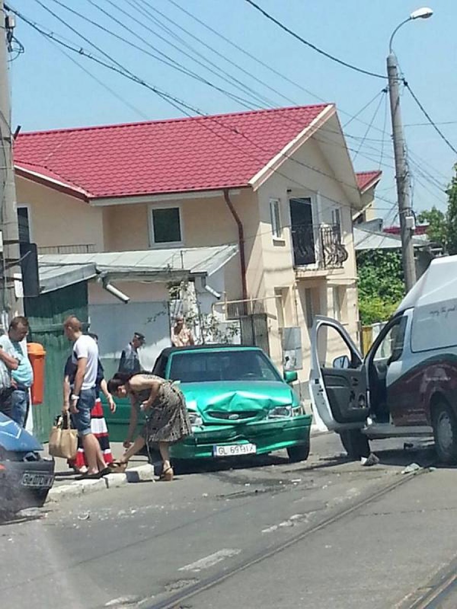 Accident în lanţ pe Basarabiei! Iată ce pagube a putut să facă un şofer neatent