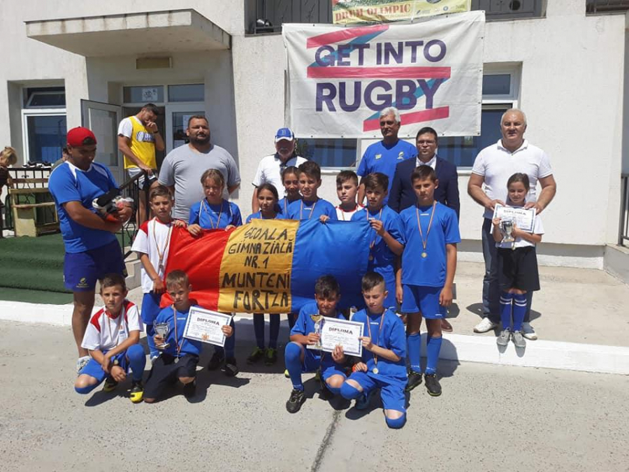 Elevii din Munteni, cei mai buni din ţară la rugby tag