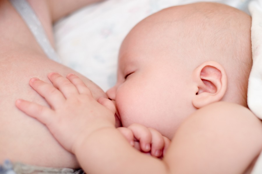 Laptele matern reduce hiperactivitatea copiilor