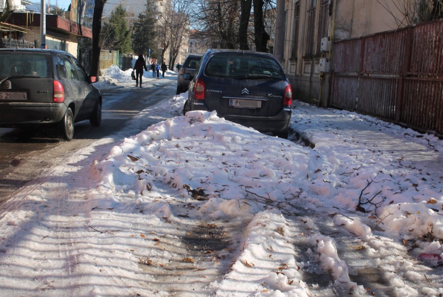 ZĂPADA nu se lasă dusă, nici la două săptămâni de la VISCOLUL care a paralizat Galaţiul