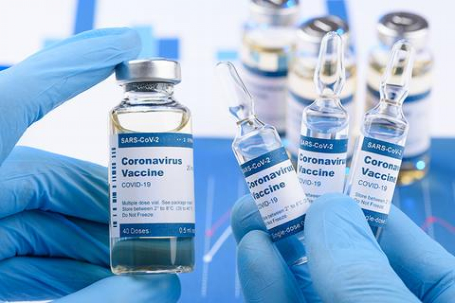 Pfizer reduce temporar livrările de vaccin în Europa