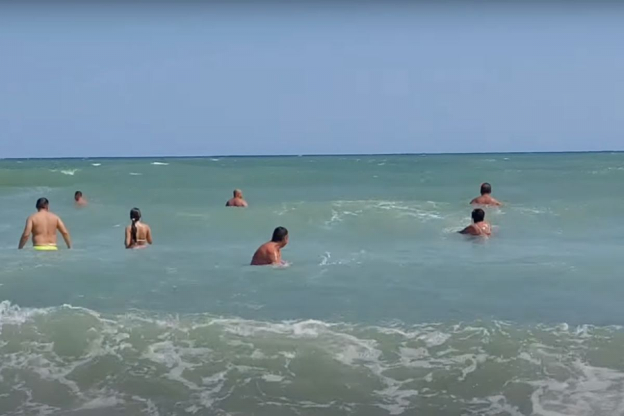 Valuri mari, vieți pierdute