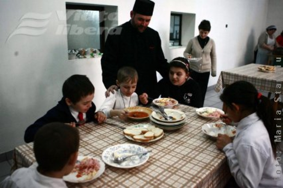 Biserica „Sfânta Ana” din Galaţi - casă a bucuriei şi speranţei