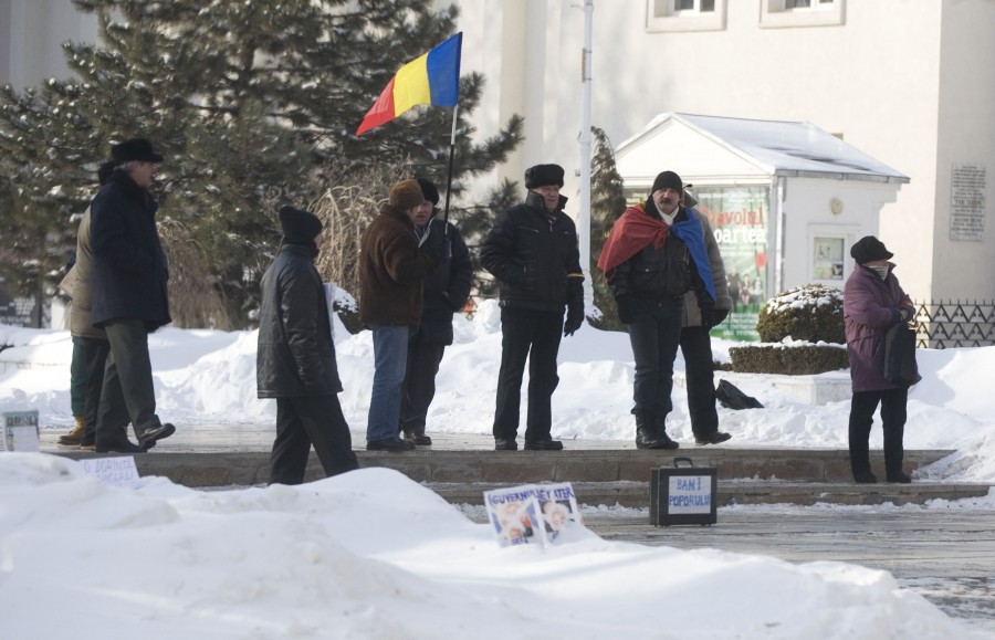 Protest împotriva noului Guvern - „Aceeaşi Mărie, cu altă pălărie!”