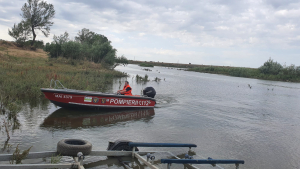 Alertă pe Siret. Un bărbat a dispărut după ce s-a scăldat noaptea