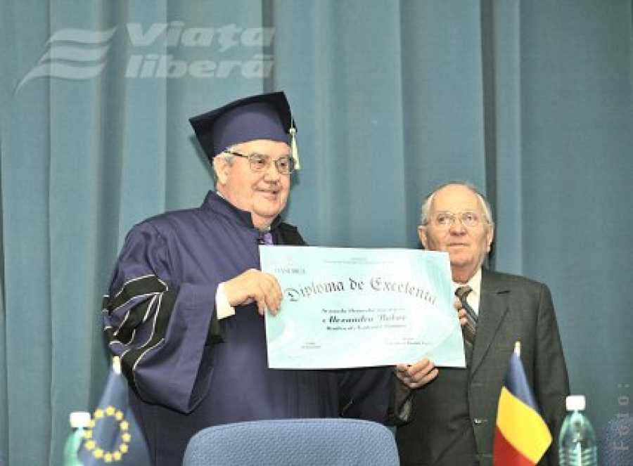 Diplomă de excelenţă pentru academicianul Alexandru Boboc