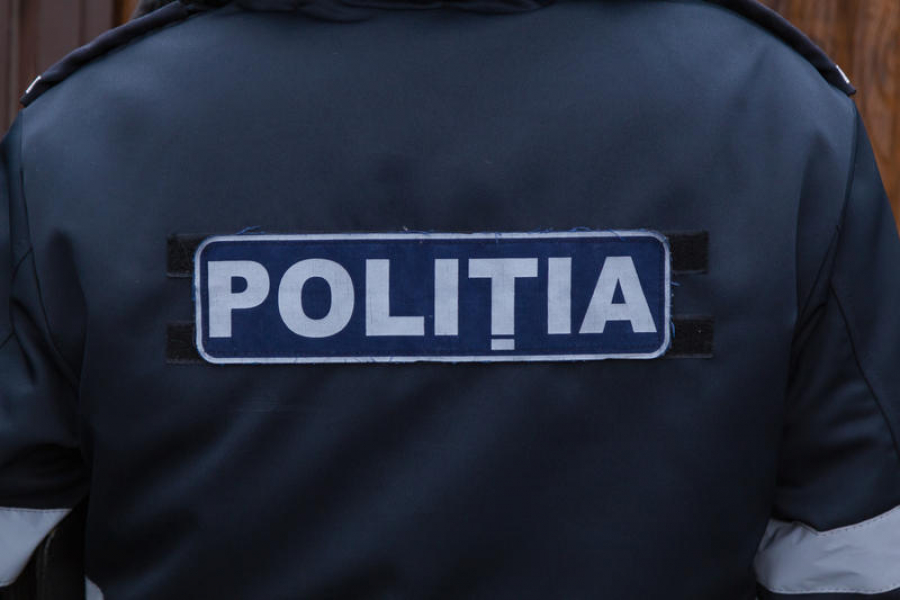 Un polițist din București și-a pierdut încărcătorul cu gloanțe al pistolului